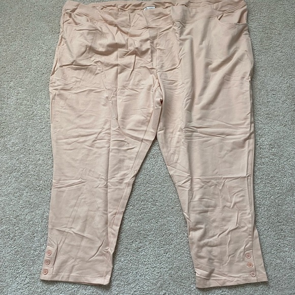 D & Co Women Size 5x Pull Up Knit Cropped Pale Pink French Terry Joggers a391932 - Picture 1 of 11